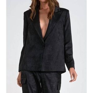 ELAN Wide Lapel Blazer in Metallic Black